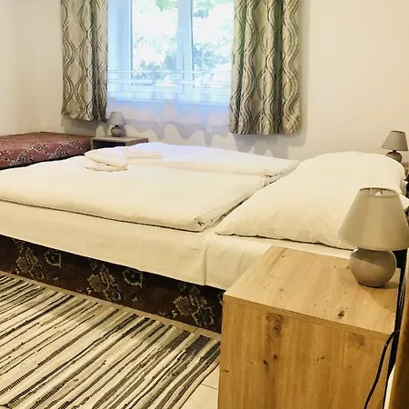 بيت ضيافة Pri Jazere, Omad 3*